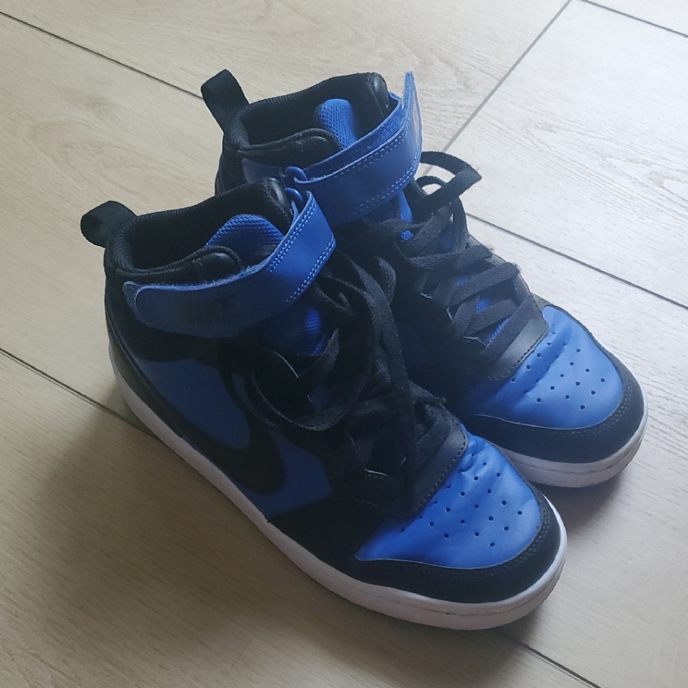 Nike Kids' Sneakers - Black and Blue